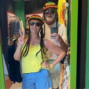 Meet your Posher, Shirley